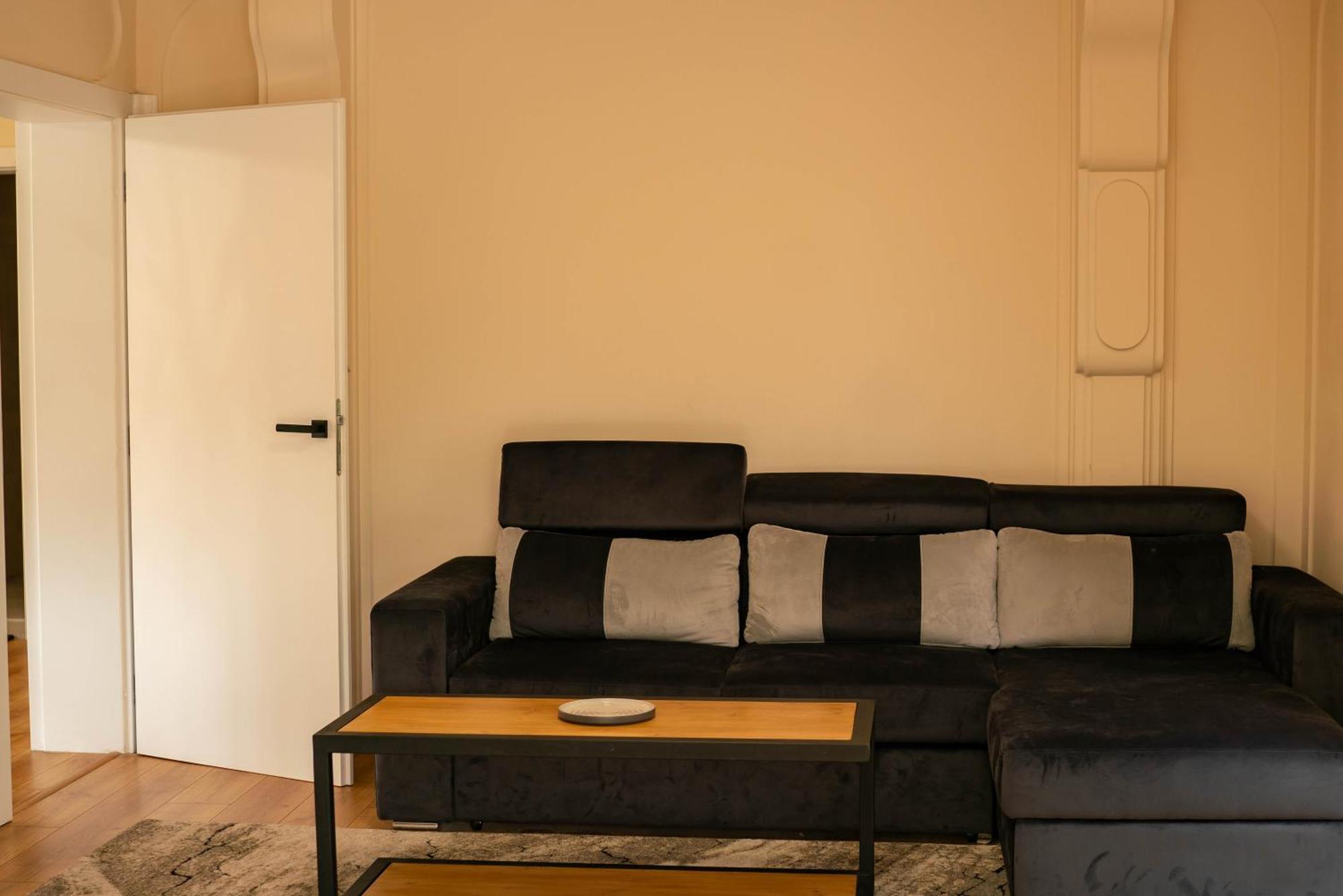 פלובדיב 2-Bedroom Flat - Sunny Balcony מראה חיצוני תמונה