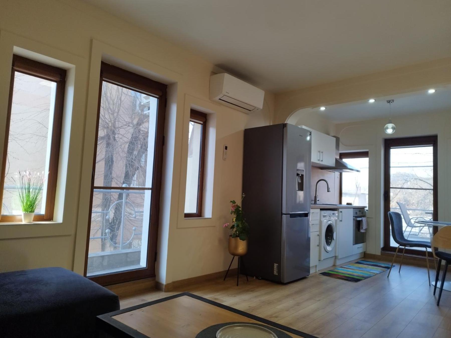 פלובדיב 2-Bedroom Flat - Sunny Balcony מראה חיצוני תמונה